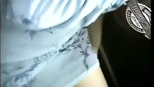 Chicas morenas calientes dedos y comen coño apasionadamente