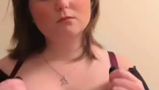 Dövmeli anne yoga pantolonundan sıkıldı