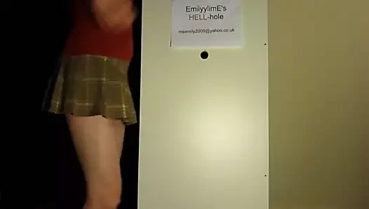 Acımasız horoz, strappy yüksek topuklu (shoejob) ile footjob ezmek