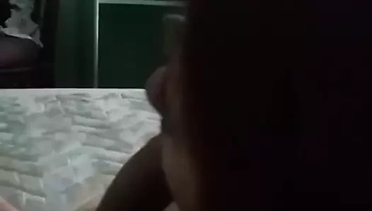 Kurvica ga pusi odlicno