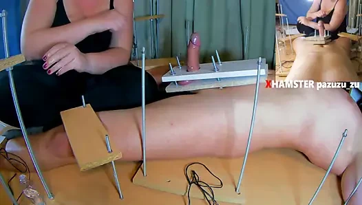 cfnm femdom yavaş handjob. top kırıcı ile harap orgazm