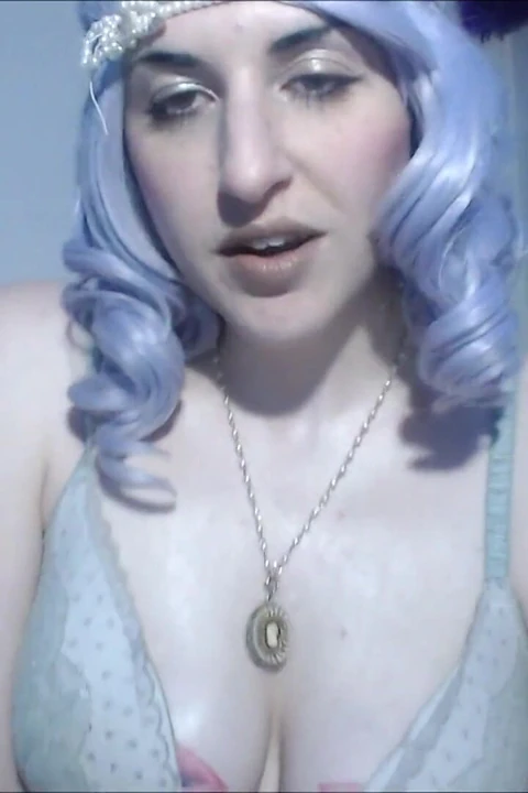 Eldiven fetişi asmr