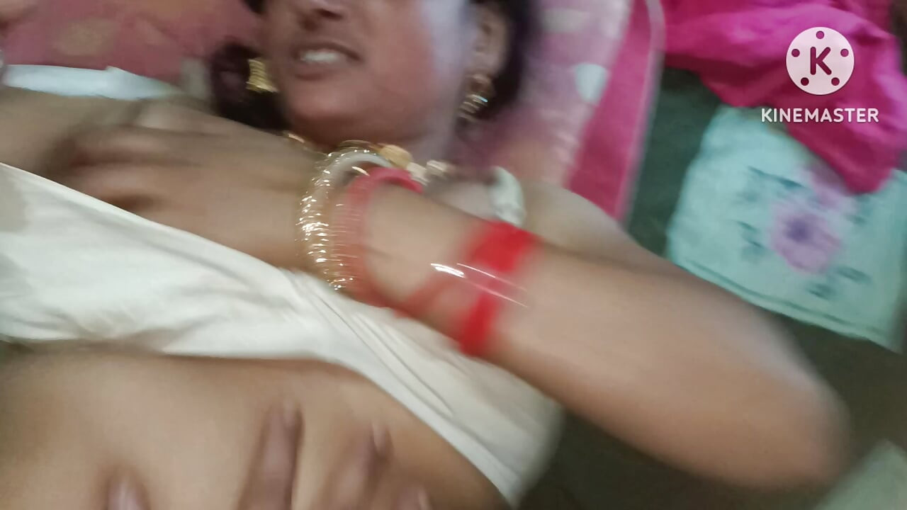BBW Yola Flimes Lets Robin Soak Her T-Shiat Wet & Play With her its Before Putting His ock Inside Her