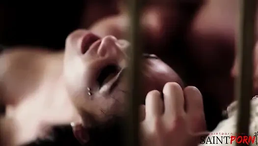 Seksi editör Amica Bentley yazarı ihanetin erotik yolculuğuna çıkarıyor