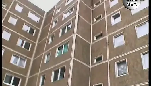 Asyalı piliç ıslak amını yalatıyor ve deliniyor