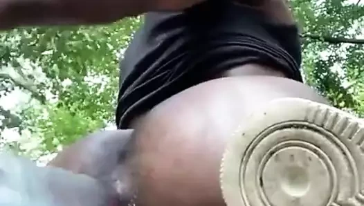 Bir mağazanın arkasında