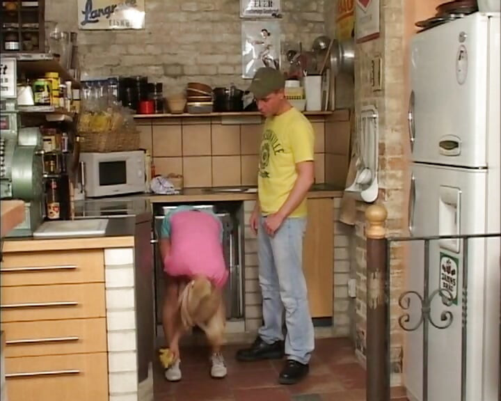 Üvey kardeşler istemek için almak kedi becerdin içinde Alman amatör 90s vol 2