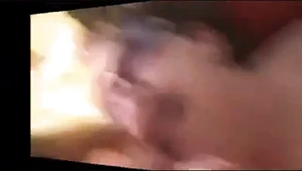 Anneanne berbat horoz ve boşalmak içinde ağız