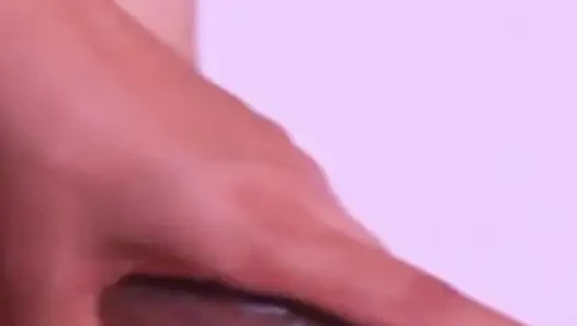 Kız öğrenci öğretmeninin üstüne atlamak için kaçıyor.