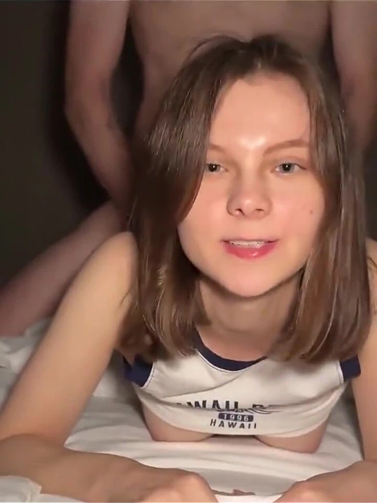 Minyon yoğun genç kıza binen en iyi snack hiyouth