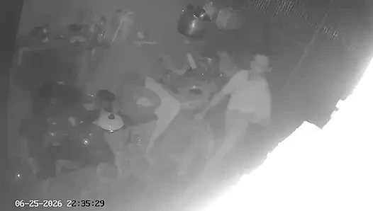 Mutfakta patronun karısıyla aldattım