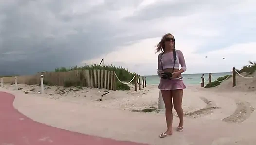 Nikki teslimat için götüne sahip