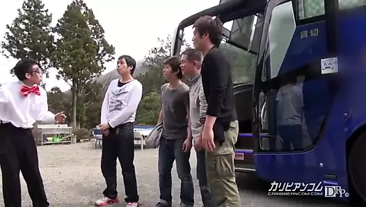 4x4 karayip otobüs turu : sıcak spri'de sıcak kızlarla oynamak