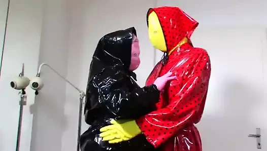 İki azgın plastik maske severler bölüm 1/5