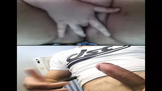 BBW se masturbeaza pana la orgasm