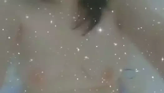 Her tarafıma dokunduğunda beni gülümset