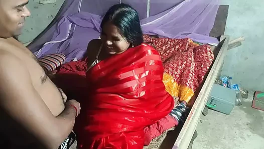 Soyunuyor ve komşu kadını sikiyor.    India Hot coupl sax videosu