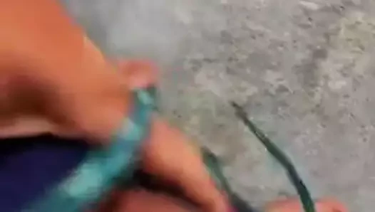 dau'nun sutyen tease değil