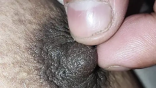 Kerala fatima'nın büyük göğüsleri yarakla mastürbasyon yapıyor