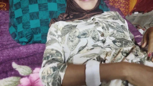 Hintli kayınbiraderi ve kayınbiraderi rol yapma özel ev desi videosu