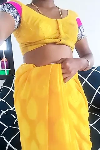 Swetha tamil karısı saree soyunmak