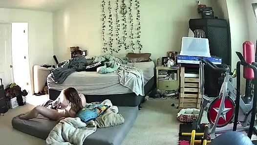 Ateşli orta yaşlı seksi kadın fışkırtırken yakalanıyor