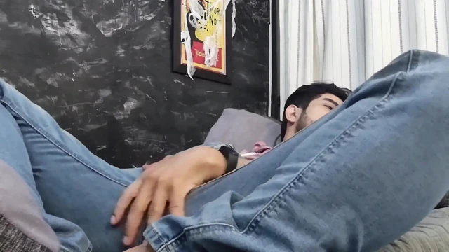 Porn izliyorum.