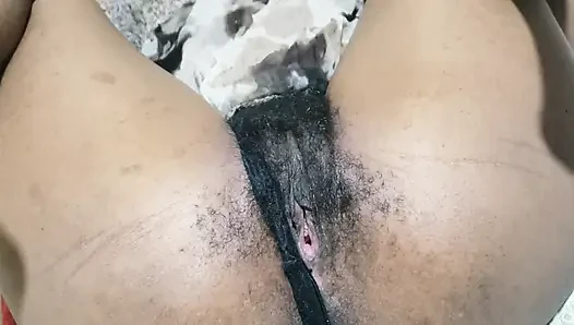 Otantik yatak odası fantezi titreşimleri ile muhteşem kıllı amcık orta yaşlı seksi kadın