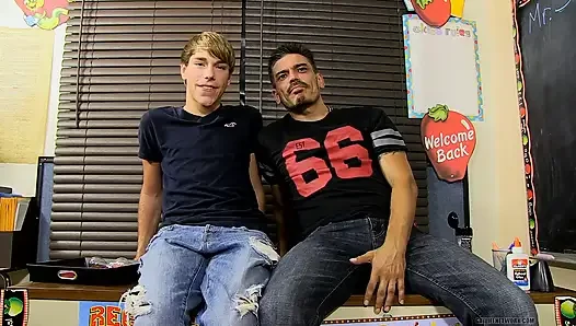 Jr ve Collin ile sette