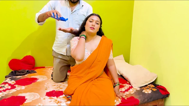 Step mammi ko message karke unka dard kam kia , mummi muh me leke jor jorse chosen lagi , Hindi Viral Video