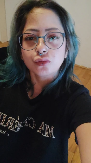 Маленькая сучка