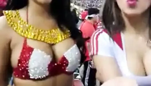 Jenuskath Cole F y Canelita Amoretti