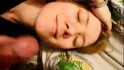 Orgasme sur son visage