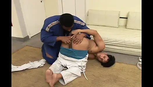 Sıkı götüm için inanılmaz büyük sert siyah yarak istiyorum nr 5