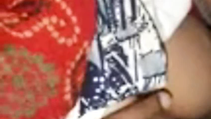 Desi rekha yenge göğüsler press bf