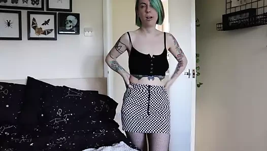 Bakire üvey kız kardeşini sikiyor – teaser