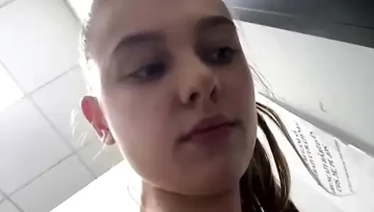 Hot Stretching in the gym with jucielussie