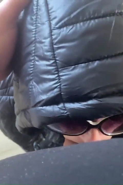 Orta yaşlı seksi kadın açık havada eğlence derlemesi, doğada seks harika ep 2