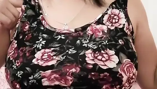 Beautiful Latin girl masturbates