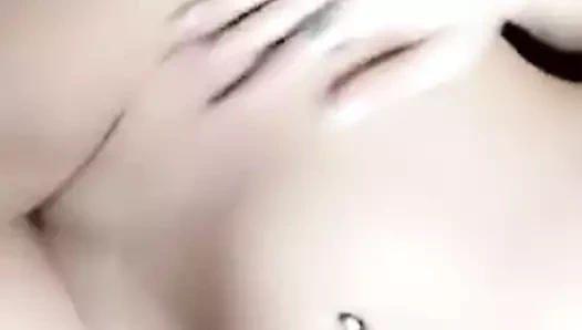 dokunmadan kendini büyük göğüsler