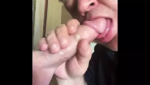 Sıcak kesme horoz aracılığıyla bir ev yapımı zafer deliği