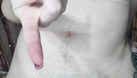 Kıllı göbek deliğimle oynuyorum
