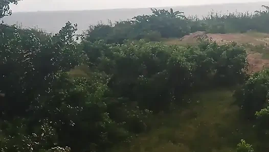 O benim inşaatı tamamlamış iyi bir arkadaşım