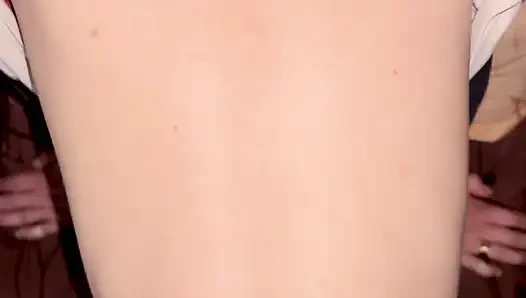 Fit kene vücudu ve kalp şeklindeki göt domaltılarak sikiliyor