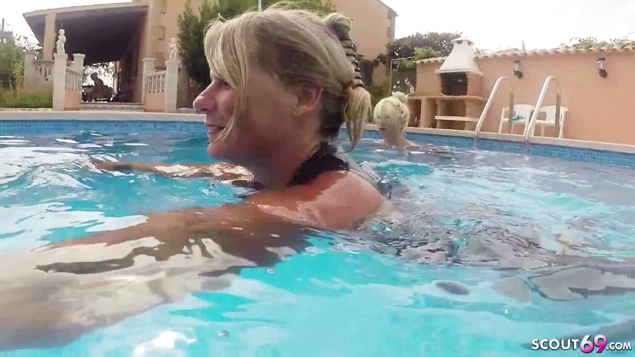 Üç Alman milfs yardım adam için boşalmak üzerinde tatil içinde fffm