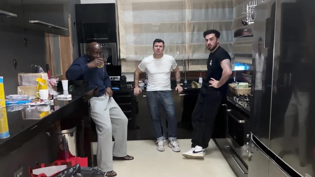 Cloe Knight Se Çete Banger