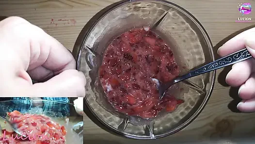 Strawberies Ile boşalma