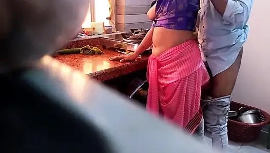 Kamwali yenge şirketinin müdürü tarafından terk edildi