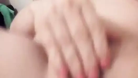 Sıcak sürtük ile bir büyük pussyhole