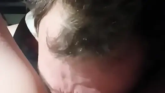 Saten kadın jrock'un o amcığı yemesine bayılıyor